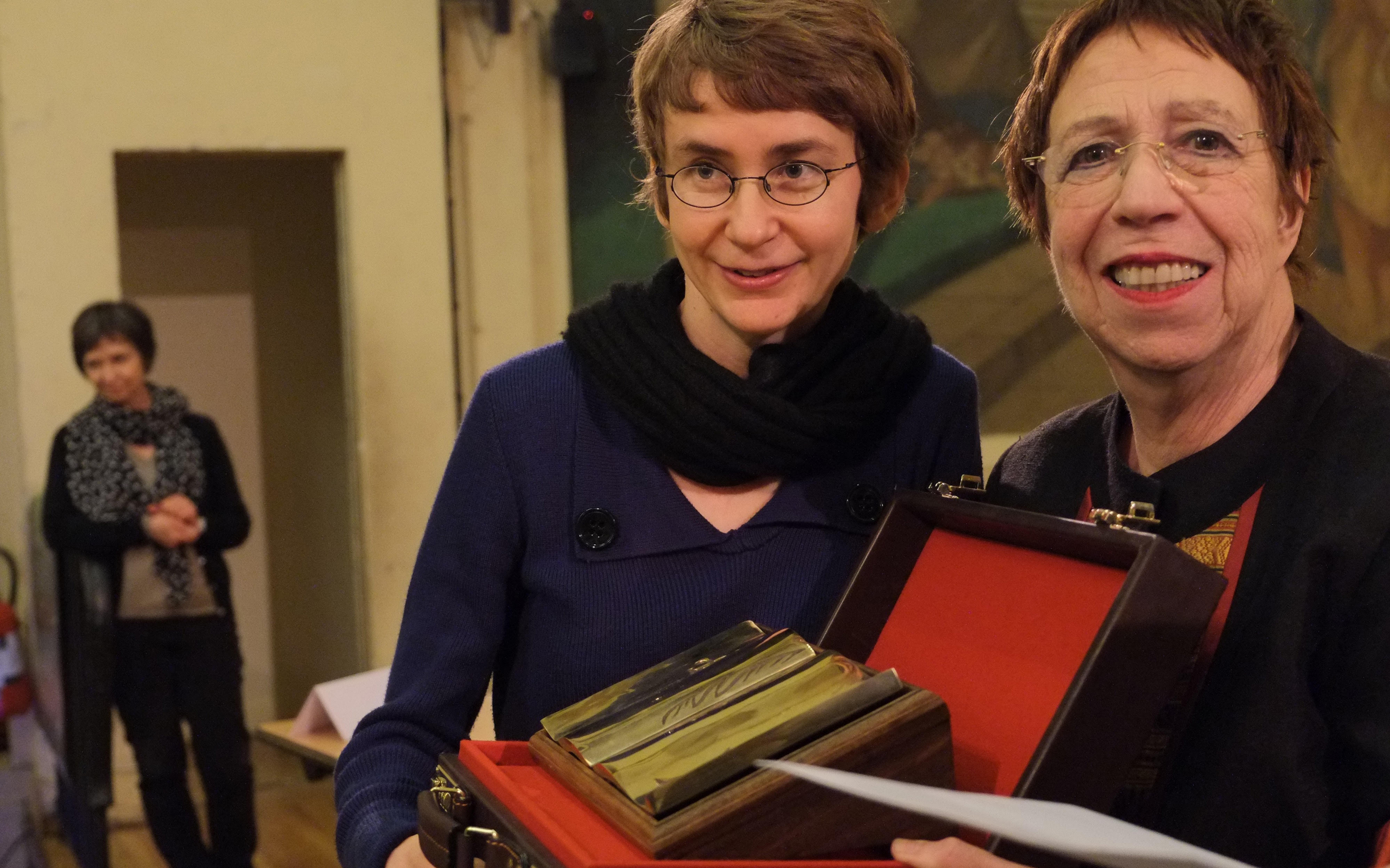 Fanchon Deligne et Christine Mestre, coordonnatrice du prix Russophonie et fondatrice des Journées du livre russe.