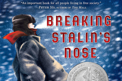 Naslovnica knjige "Breaking Stalin's Nose" E. Eljčina na engleskom jeziku. Izvor: Amazon.com.