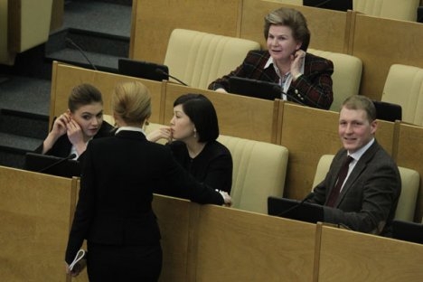 Neki ekonomisti smatraju da se Državna Duma treba manje baviti pisanjem zakona, a više kontrolirati njihovu primjenu. Izvor: Olesja Kurpjaeva / Rossijskaja gazeta