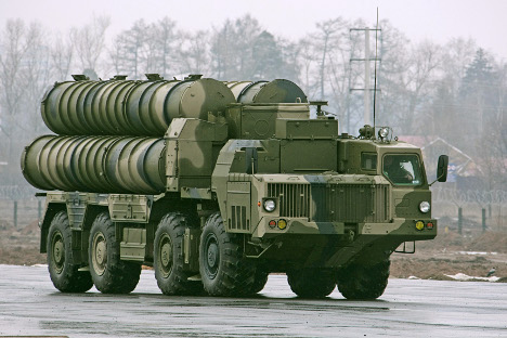 S-300P predstavljen je na paradi povodom Dana Pobjede na Crvenom trgu u Moskvi. Na fotografiji: probe za Paradu Pobjede u okolici Moskve. Izvor: ITAR-TASS