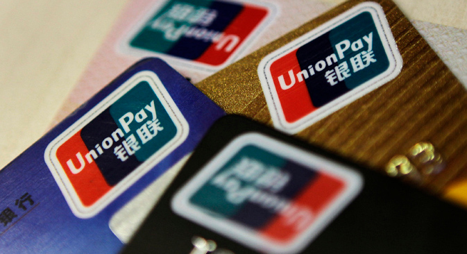 Većina stručnjaka se slaže u procjeni da će u novonastaloj situaciji gubitnici biti samo platni sustavi Visa i MasterCard, koji riskiraju da predaju konkurentu iz Kine veliki dio tržišta u vidu ruskih banaka. Izvor: Reuters