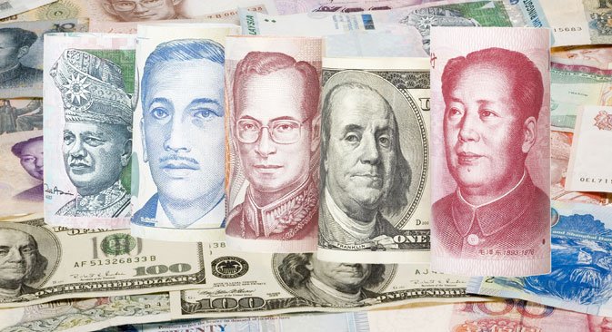 Prema riječima ruskih stručnjaka, hoće li pretvaranje novca u azijske valute postati sveobuhvatna tendencija, ovisi o tome koliko je daleko Zapad spreman ići u uvođenju sankcija ruskoj privredi. Izvor: Shutterstock / Legion-Media