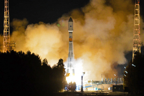 Lansiranje satelita u orbitu s kozmodroma "Pleseck" (sjever europskog dijela Rusije) u visoku eliptičnu orbitu pomoću rakete nosača "Sojuz-2.1b". Fotografija: Andrej Morgunov.