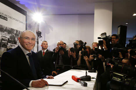 Khodorkovsky sempat melontarkan keinginan untuk melindungi hak-hak para tahanan dan tidak berniat berpolitik. Sumber: Reuters