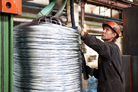 Untuk keluar dari krisis Mechel mendapatkan kontrak jangka panjang dengan konsumen-konsumen ternama, seperti POSCO, Baosteel, Shasteel. Sumber: ITAR-TASS