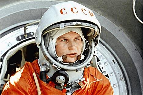 Valentina Tereshkova menjadi perempuan pertama yang terbang ke luar angkasa. Foto: RIA Novosti