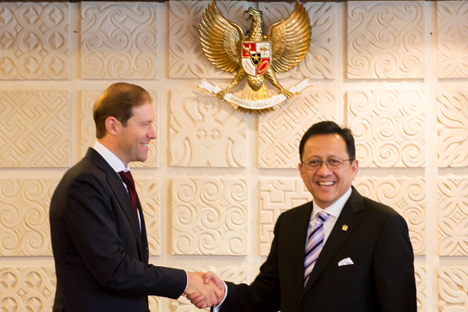 Ketua Dewan Perwakilan Daerah Republik Indonesia (DPD RI) Irman Gusman: Kami siap menjembatani kerja sama bilateral Pemerintah Indonesia dengan Rusia dalam berbagai sektor agar semua program yang telah direncanakan dapat berjalan dengan baik. Foto: Galuh Yudistiranto