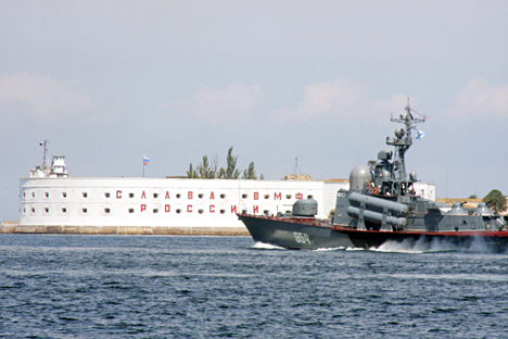 Berdasarkan rencana, kapal frigat seri pertama Admiral Essen akan datang ke Armada Laut Hitam Rusia menjelang akhir tahun depan. Foto: TASS