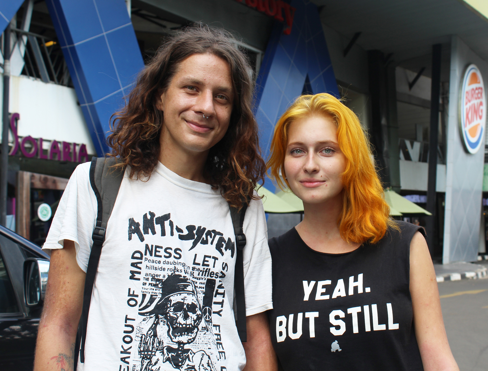Dmitry Abdugafarov dan Aleksandra Kolesnikova saat ditemui RBTH Indonesia di Plaza Festival, Kuningan, Jakarta. Keduanya telah berada di Indonesia selama hampir dua bulan. Mereka tiba pertama kali pada 14 April di Medan, Sumatera Utara.