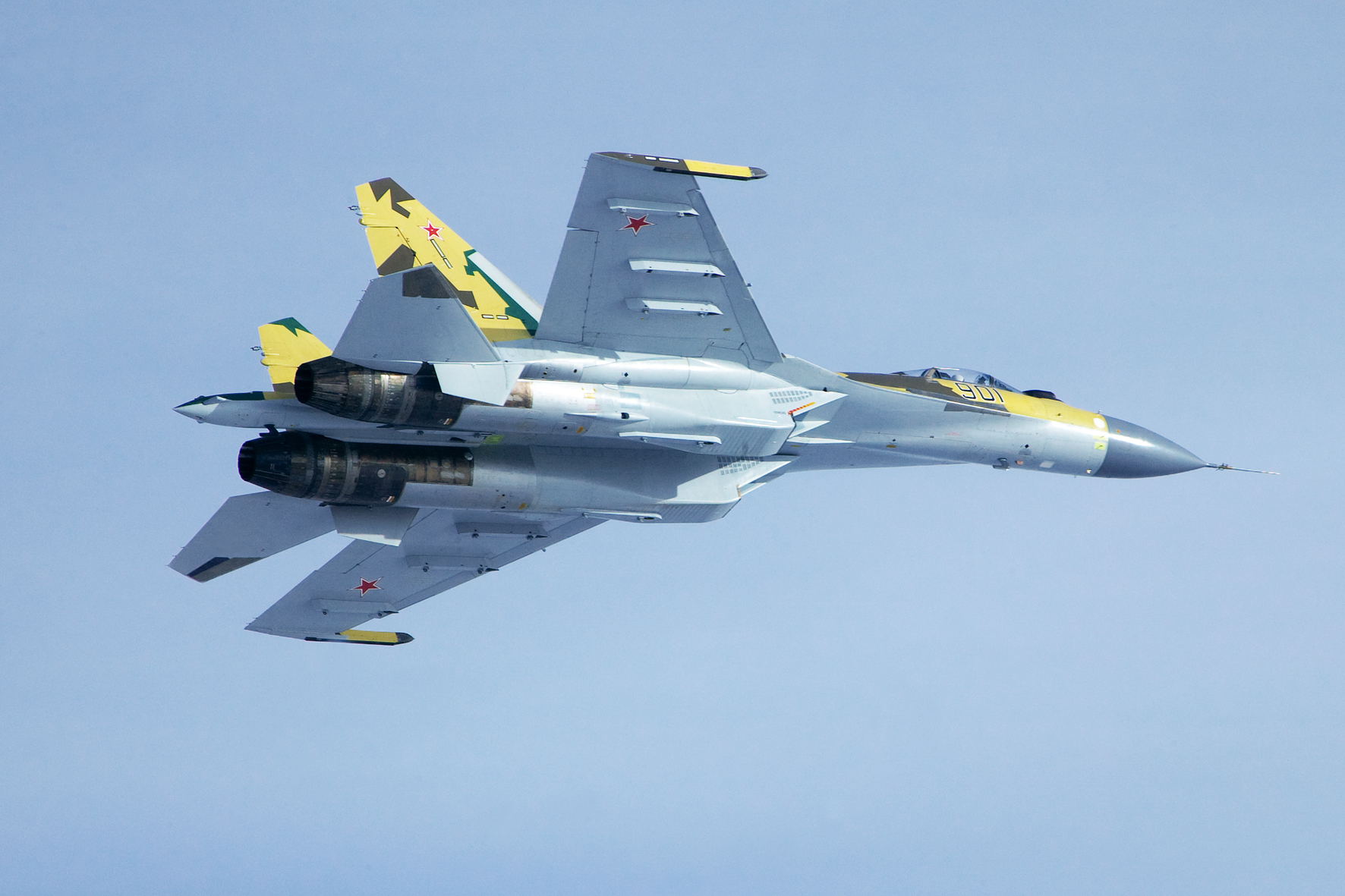 Rusia dikabarkan hendak menandatangani kontrak pengiriman sepuluh unit jet tempur multiperan Su-35 kepada Indonesia.