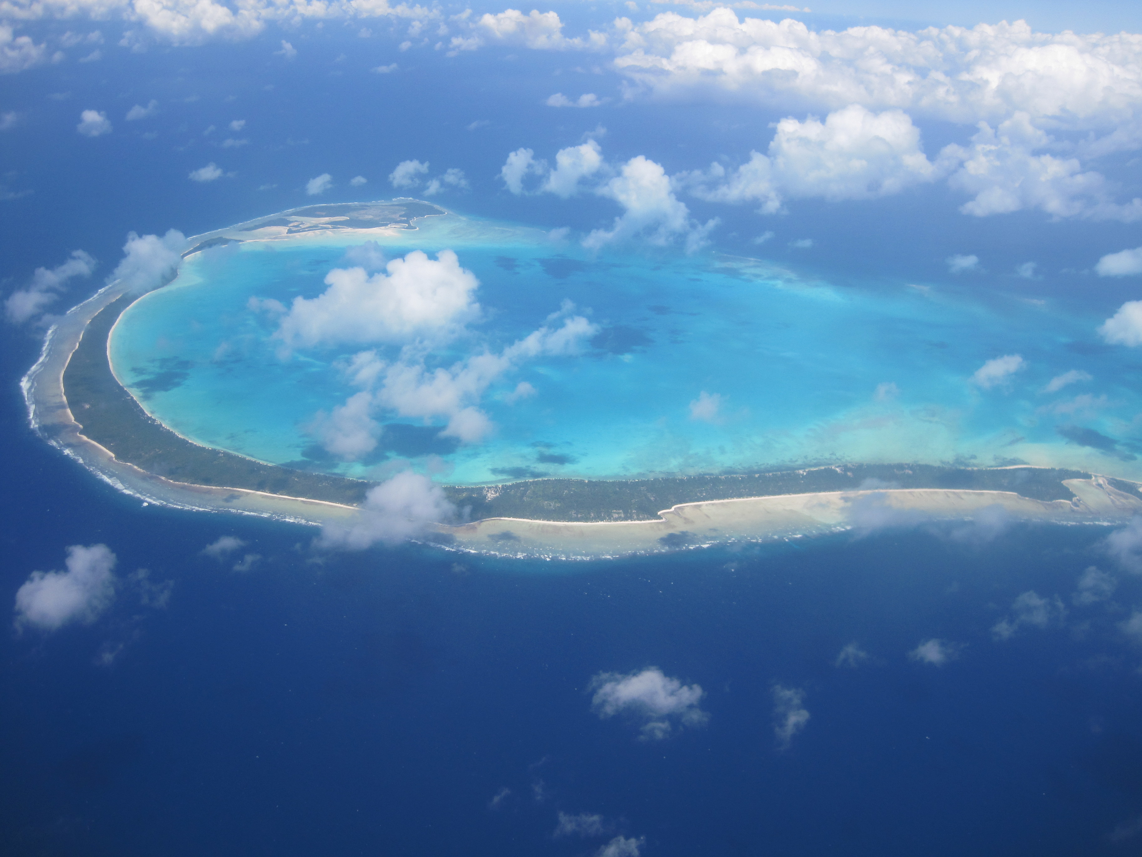 Atol Onotoa di Kepulauan Gilbert, Republik Kiribati.