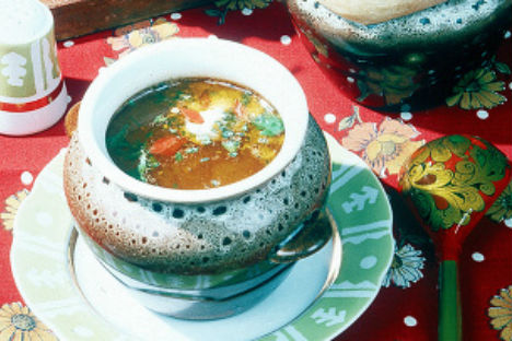 Free catered meals at next month's Asia-Pacific Economic Cooperation summit in Vladivostok will include blini but no borsch. Photo: Free Source