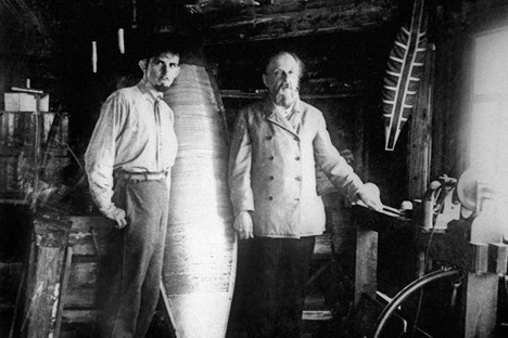 Konstantin Tsiolkovsky (right) is one of the founding fathers of rocketry and space travel. Source: Science Photo Library