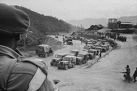 Putting behind 1962 war with China. Source: Press Photo