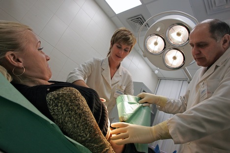 Russians typically prefer clinics in Germany, Israel, France and Switzerland, while medical tourism to Eastern European countries is also growing. Source: Kommersant