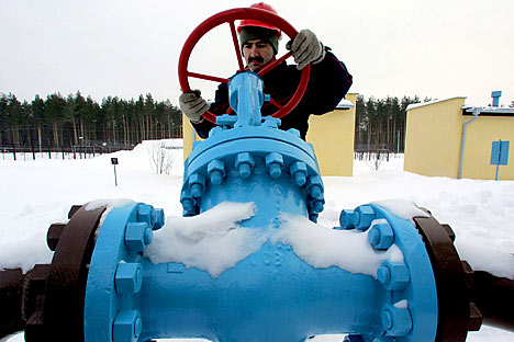 Political risks threaten both oil and gas projects, but experts believe they would be economically feasible. Source: Reuters / Vostock-Photo