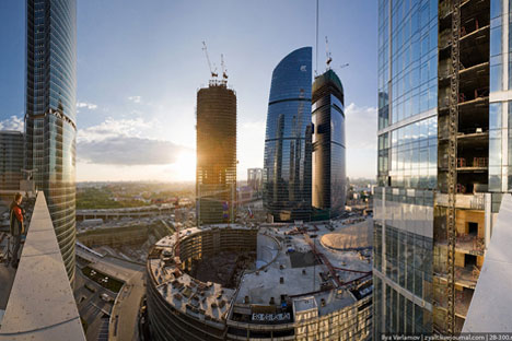 The percentage of surveyed foreign investors who regard Russia as among the most attractive investment sites, gained again in the first nine months of 2012, rising from 11 to 19 percent. Source: Press Photo
