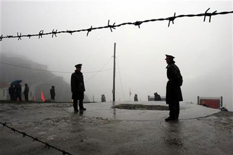 It is difficult for any incumbent government in Delhi to reach a border settlement with Beijing in the foreseeable future in a spirit of give-and-take, mutual accommodation and fairness. Source: Reuters / Vostock Photo