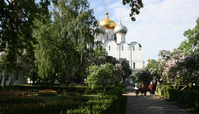 Orthodox chapel in the Novodevichy Monastery. Source: Ajay Kamalakaran