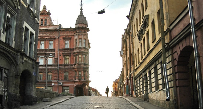 After the World War II many buildings were left standing in gloomy ruins. Source: PhotoXpress