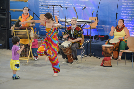 An international vegetarian festival was full of all kinds of various cultural performances and experiences. Source: Alexandra Nesterova