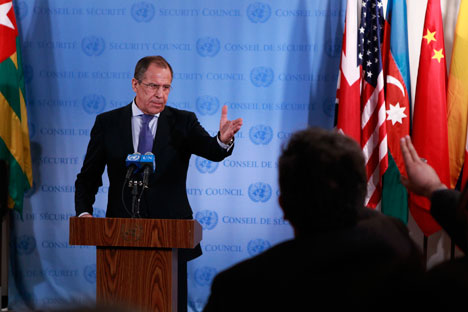 Sergei Lavrov enjoys rafting, football, mountain skiing and underwater hunting; it is even said that he collects cold weapons. In addition, he is currently serving as the president of the Russian Federation of Canoe Slalom.