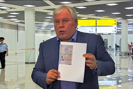 Kucherena says Snowden's U.S. passport was cancelled while he was en route from Hong Kong to Russia, so he found himself unable to fly out of Moscow. Source: AP