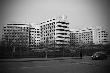 Khovrinskaya Abandoned Hospital. Source : Wikipedia