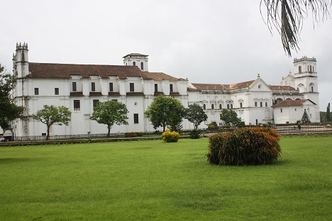 Goa's old churches are popular attractions for Russian visitors. Source. Ajay Kamalakaran