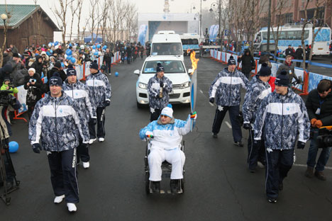 The shape of the Paralympic torch is similar to the shape of the Olympic torch. It is not red but sky-blue, which symbolizes the purity of mind and strength of spirit of the Paralympians. Source: RIA Novosti / Vitaliy Ankov
