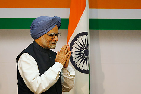 The Indian Prime Minister is eager to set sail on the Vikramaditya. Source: Reuters