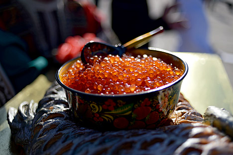 Red caviar is as common on the Russian table as black caviar used to be in the past. Source: RIA Novosti