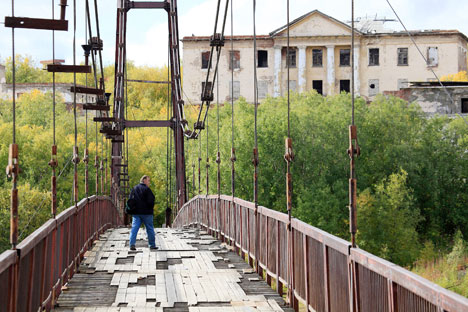 A bridge in the outskirts of Vorkuta. Source: Sergey Zajtsev / RIA Novosti