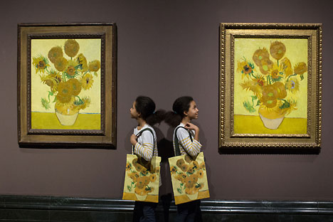 Prixel prints a relief in five to six layers to orders from internet stores; the original and the copy are indistinguishable to the eye. Source: Alamy / Legion Media