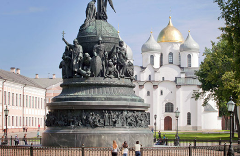 The Millennium of Russia monument was erected in Novgorod the Great in 1862. Source: Ricardo Marquina