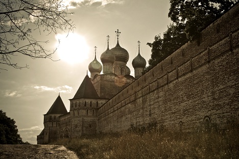 Russians are increasingly returning to their religious roots. Source: long-way.ru