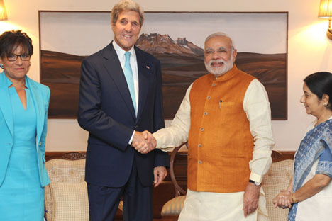  U.S. Secretary of State John Kerry with Indian Prime Minister Narendra Modi in New Delhi. Source: Photoshot/Vostock Photo