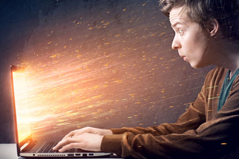 Facebook is looking to buy the first cinematic social network, Cinemawell.com, developed in the Russian city of Yekaterinburg. Source: PhotoXPress