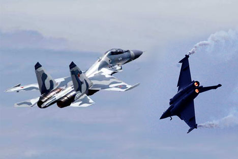 Su-30MKI and Rafale fighter. Collage by RIR 
