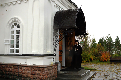 The rector of St. Kosminskaya church father Peter. Source: Daria Kezina