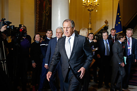 Russian Foreign Minister Sergei Lavrov announced after the meeting that his colleagues, "first of all from Germany and France," had backed his call to urgently withdraw heavy weaponry, without waiting for a full ceasefire." Source: Reuters