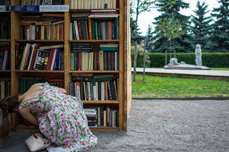 In the Soviet period all sectors of society gained access to literature and now there are cities without a single bookstore. Source: RIA Novosti / Alexei Furman