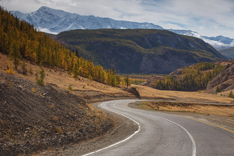 Ride Siberia's Silk Road: take the Chuysky Trakt all the way to Mongolia. Source: Alexandr Nerozya