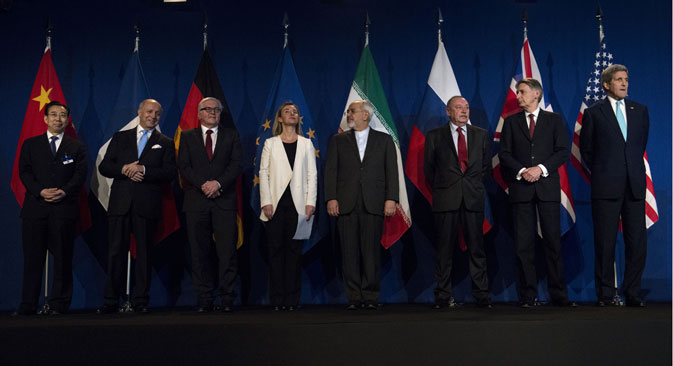A group photo during a press event after a new round of Nuclear Iran Talks in the Learning Center at the Swiss federal Institute of Technology (EPFL) in Lausanne, Switzerland. Source: AP