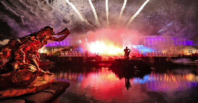 The annual holiday of fountains in Peterhof "Empowerment genius. Sketches of Russian culture". Source: TASS / Ruslan Shamukov