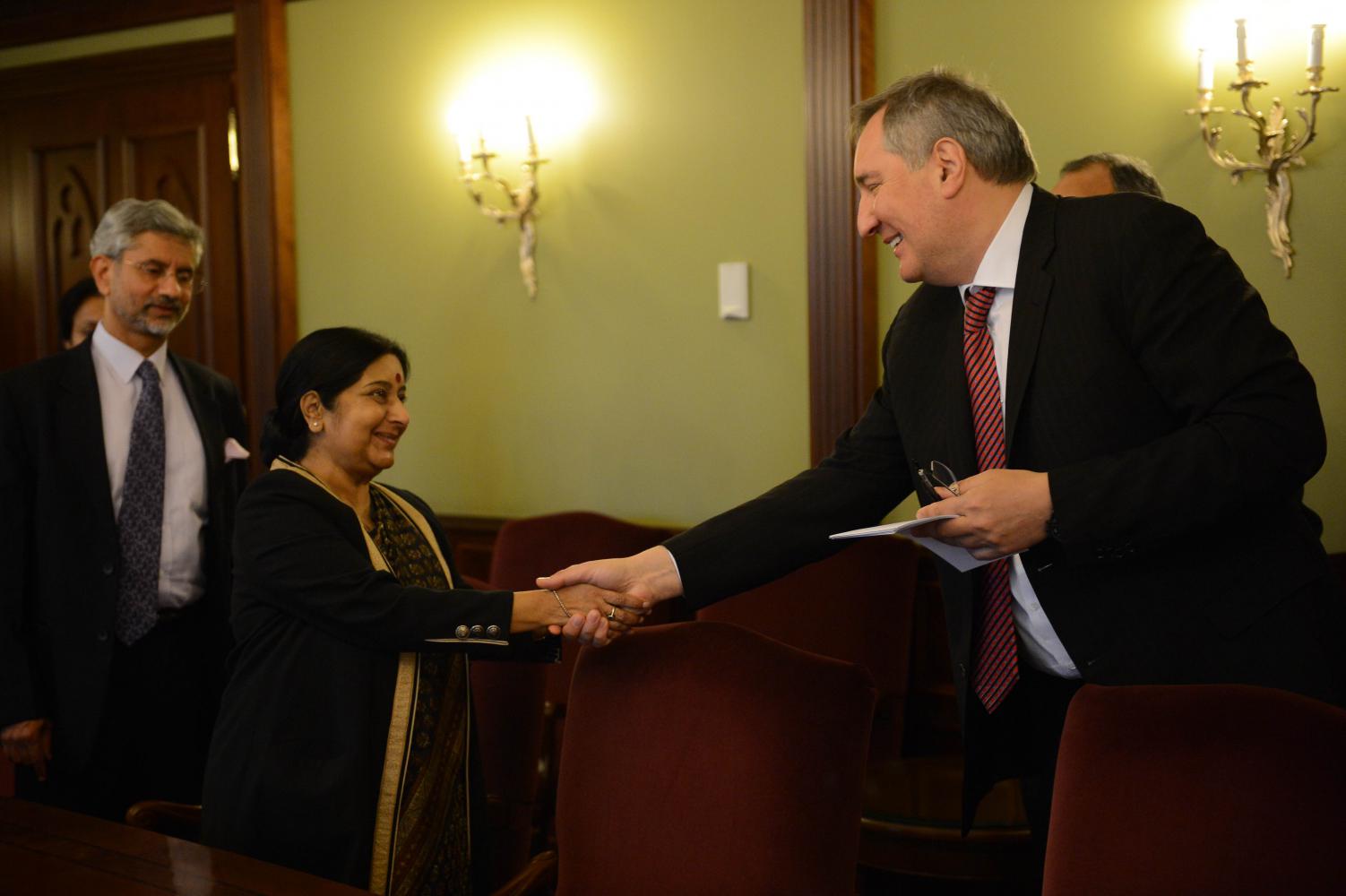 Swaraj and Rogozin reviewed progress in Russia’s participation in India’s defence sector under the Make In India program.