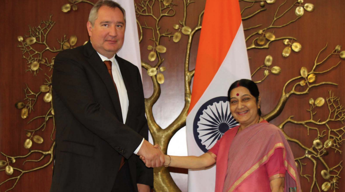 Sushma Swaraj, India’s External Affairs Minister, and Dmitry Rogozin, Russia’s Deputy Prime Minister.