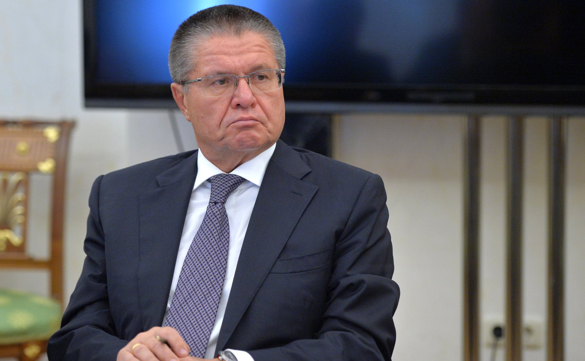 Uljukajew ist der bislang hochrangigste Politiker Russlands, der seit 1991 verhaftet wurde.
