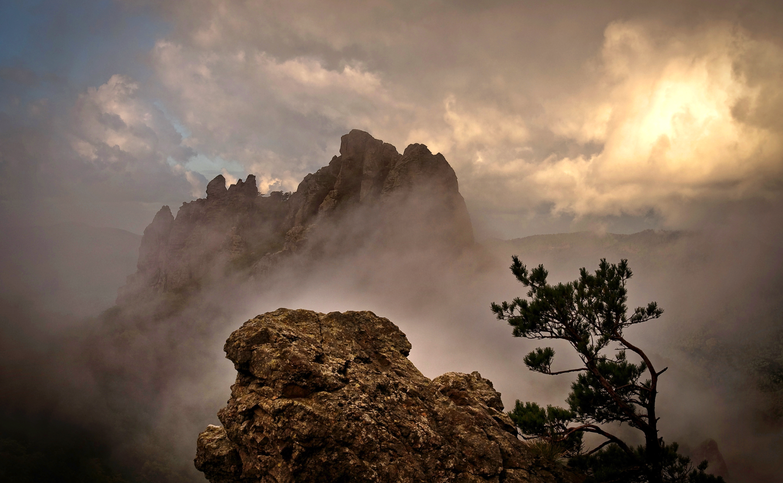 Mount Indyuk in Russia’s Krasnodar Territory. Source: Roman.m63/ wikipedia