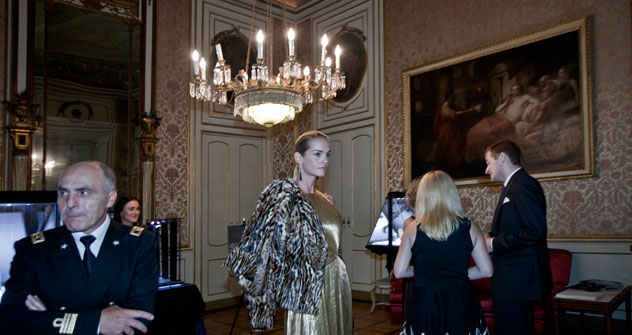 La sala principale di Palazzo Cusani a Milano che ha ospitato la "Serata russa" (Foto: Calogero Russo)